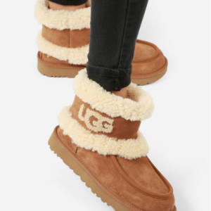 מגפון UGG מיני