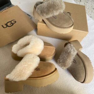 כפכפי UGG